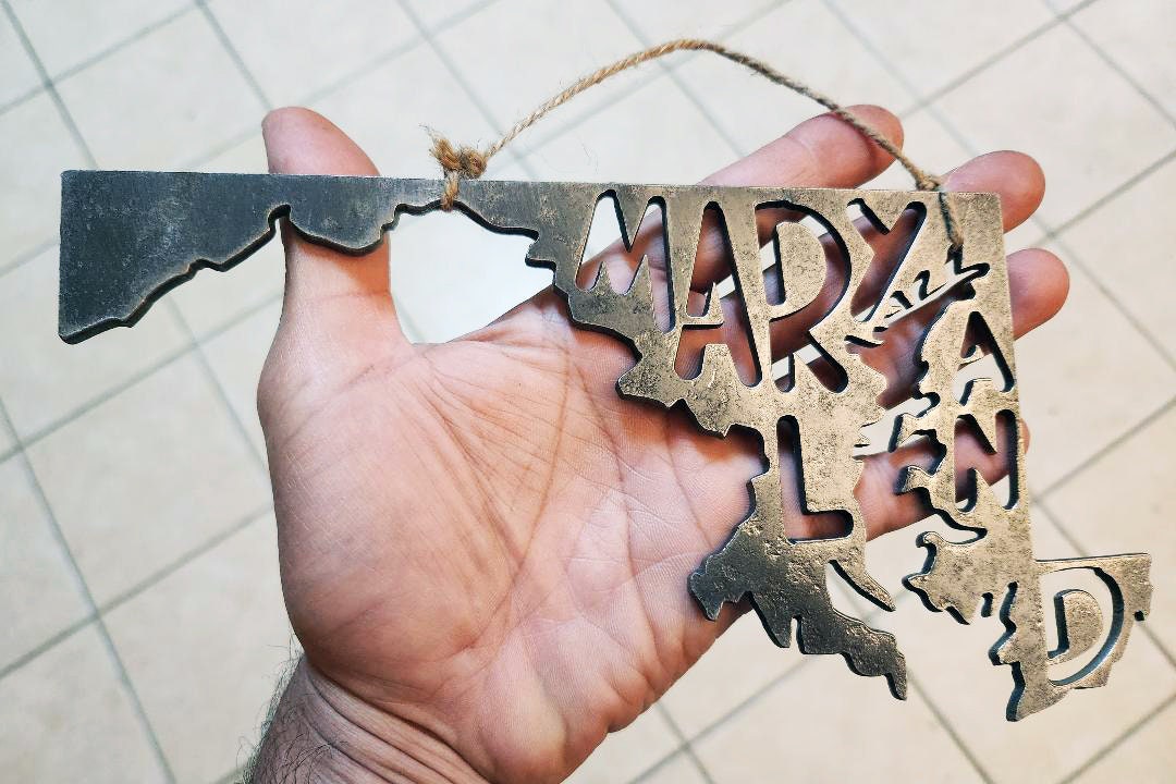 Metal Maryland Cutout front